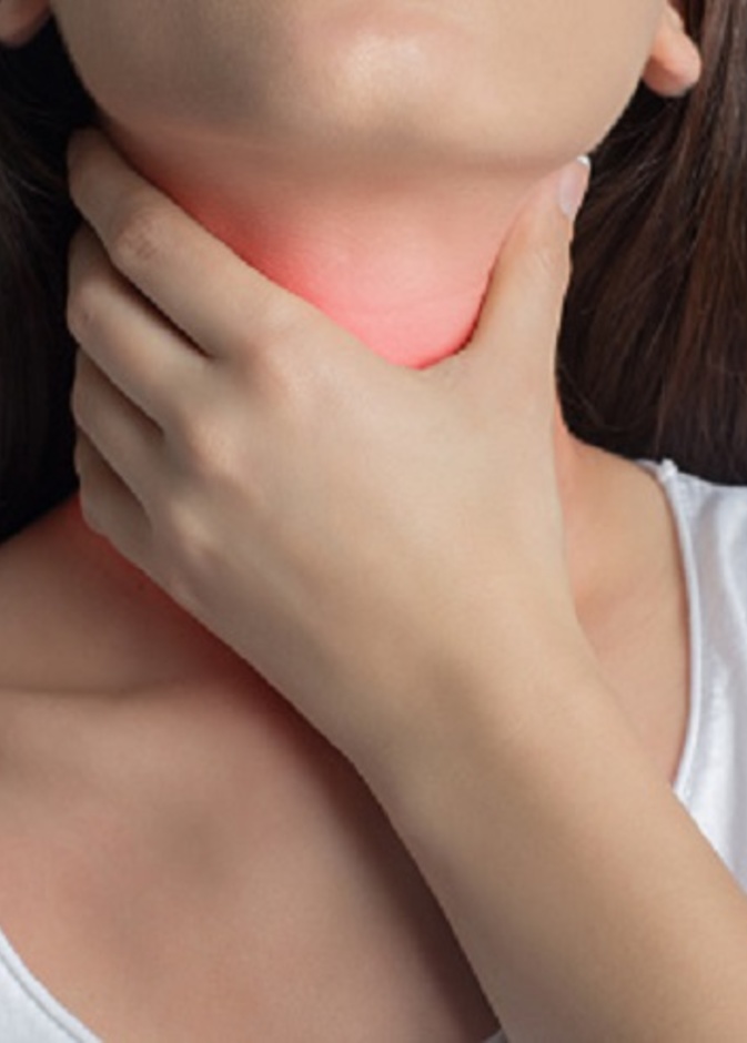 تورم اللوزتين عند النساء ما أسبابه وأعراضه