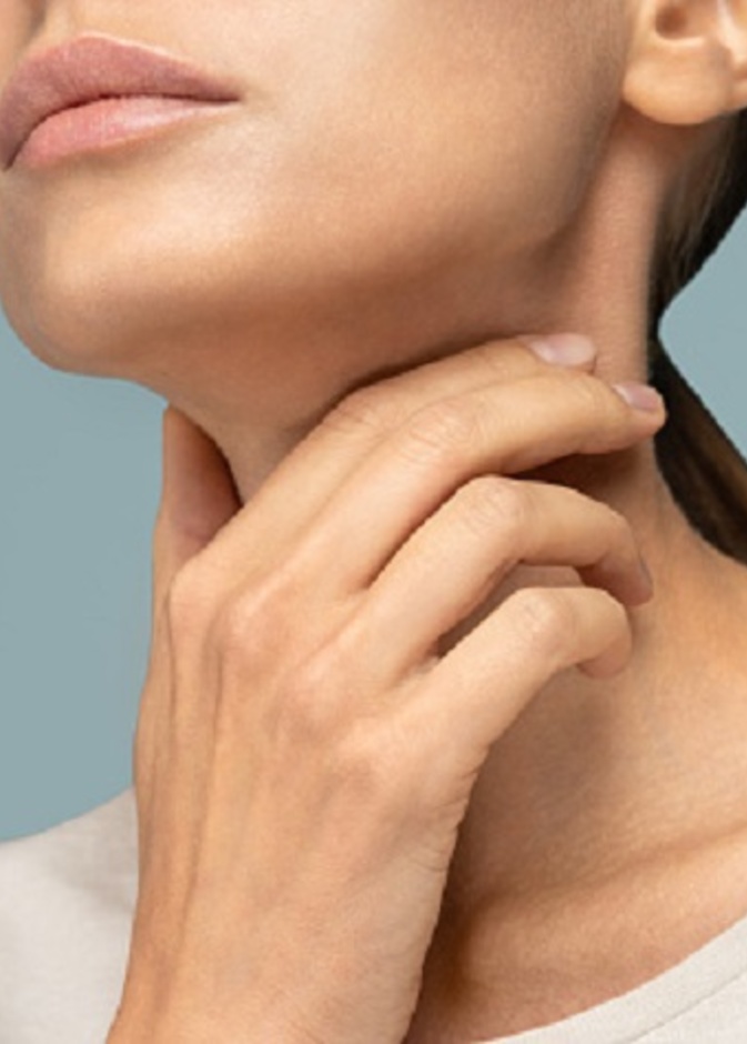 لماذا تصاب النساء بسرطان الغدة الدرقية أكثر من الرجال
