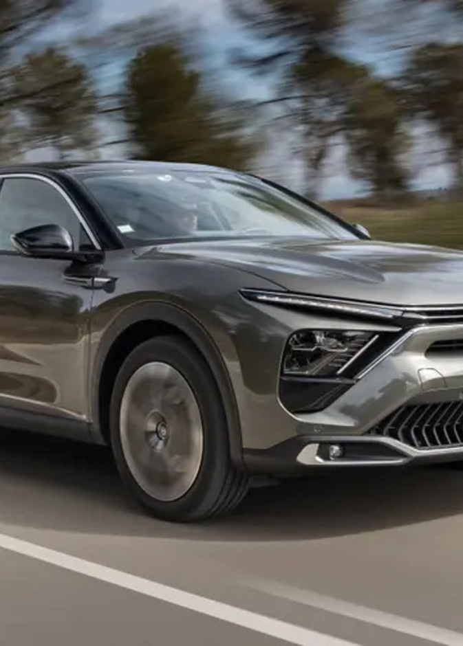 ستروين تزود مقاعد C5 X الفارهة بوظيفة التدليك