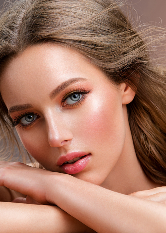 خلطات طبيعية من الرمان لبشرة مشرقة قبل عيد الأم