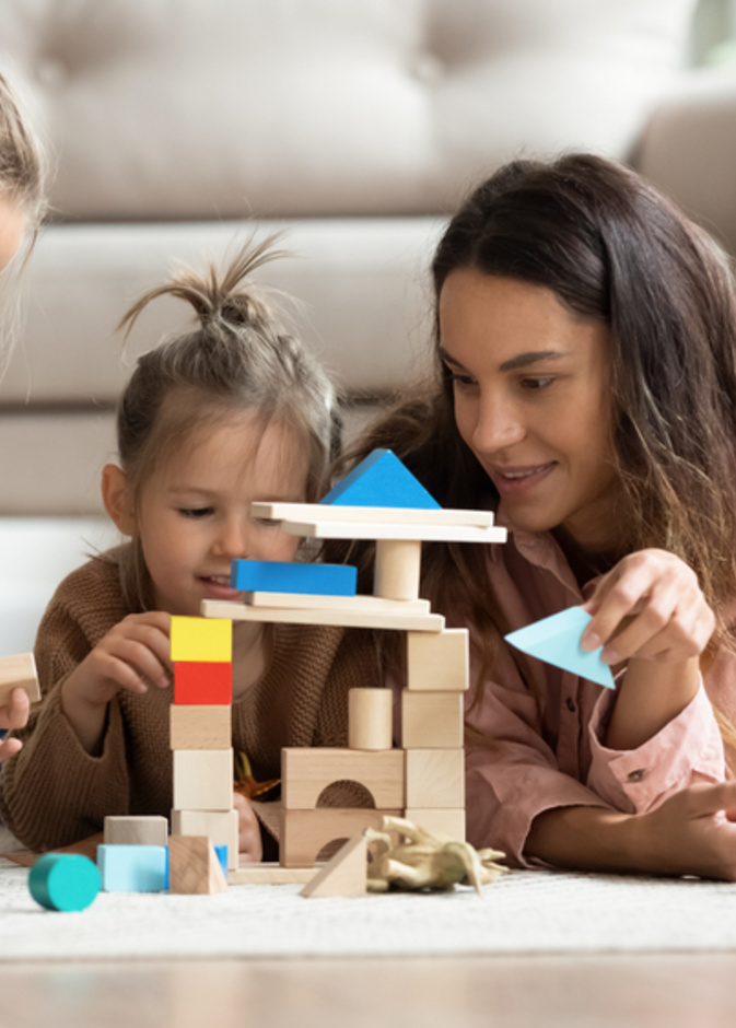 9  أمور تحقق صداقة دائمة بين الأم وأبنائها