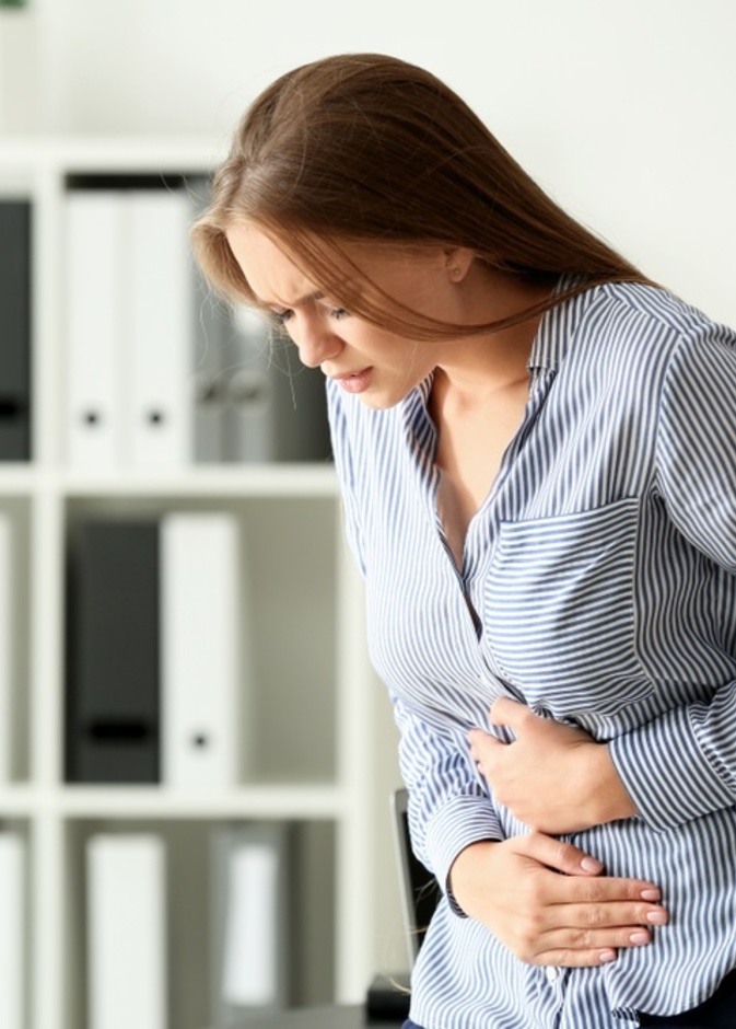 كيف يمكن تخفيف ألم الدورة الشهرية بطرق سهلة وبعيدة عن المسكنات