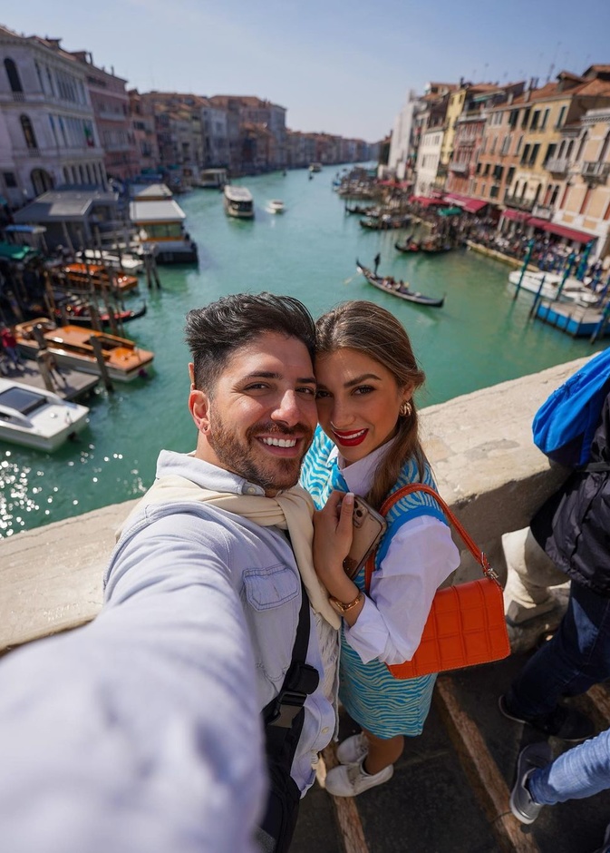 مارك حاتم مع عروسته- انستغرام الفنان