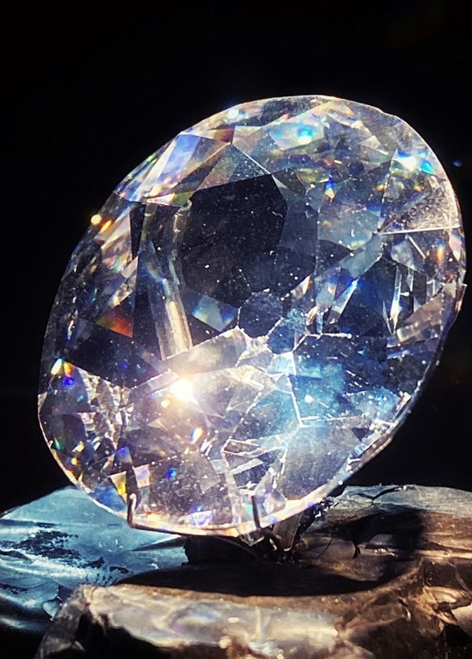 ماسة KOH-I-NOOR - الصورة من موقع wikipedia