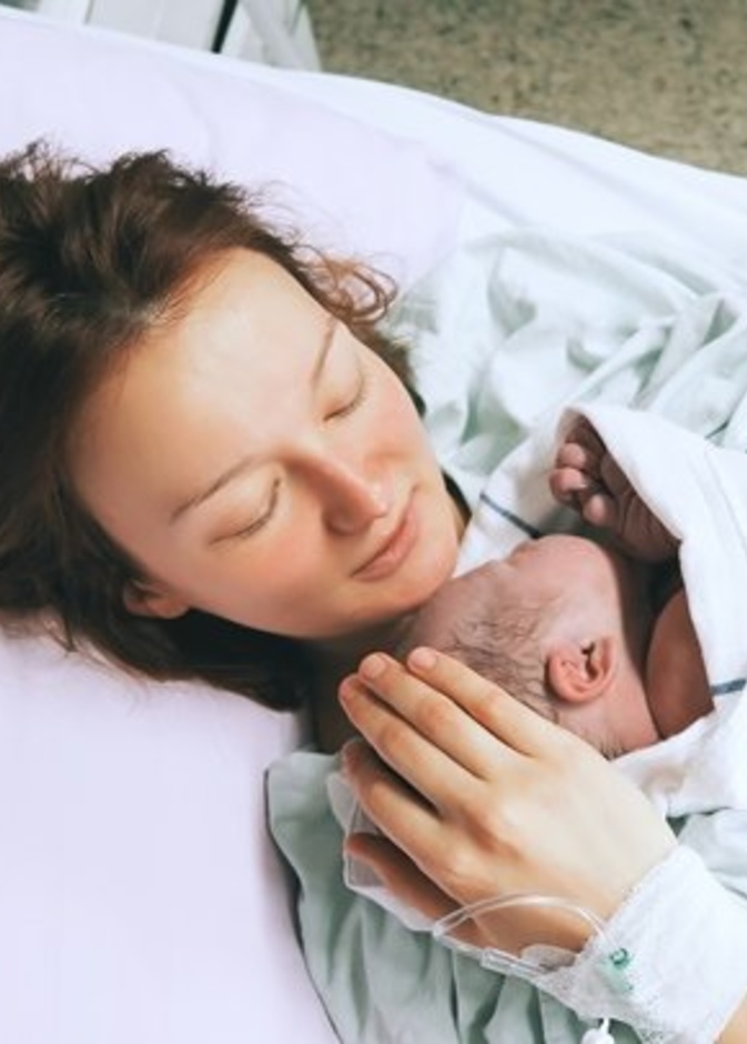 متى يحدث التبويض بعد الولادة القيصرية