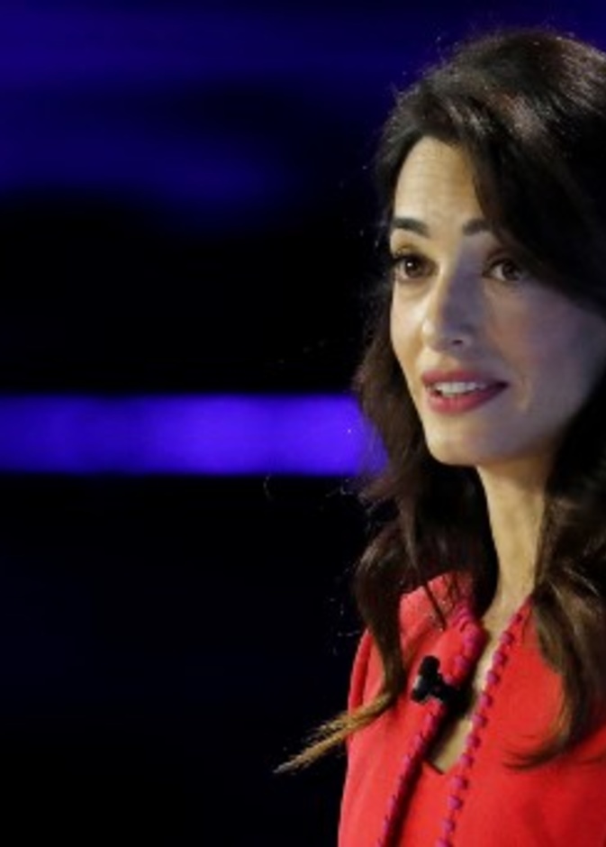 بعد اختيارها "امرأة العام"... أمل علم الدين كلوني لن تتراجع!