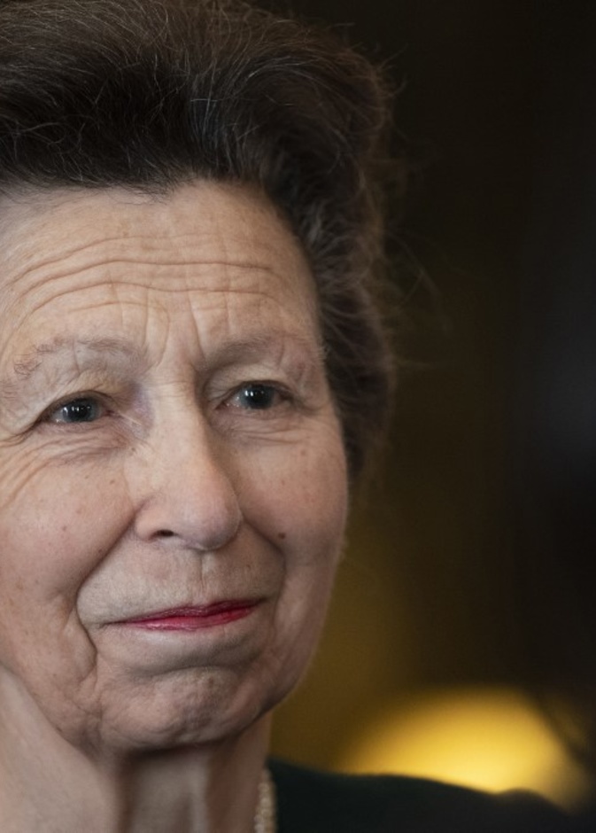 5 مواقف كسرت فيهم الأميرة الملكية آن البروتوكول الملكي