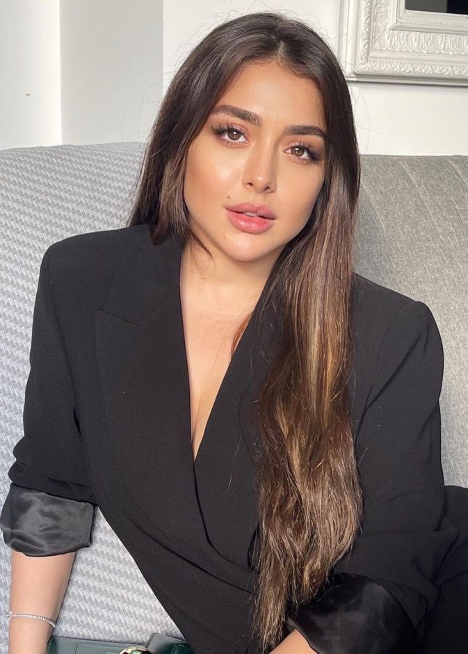 هيا مرعشلي واطلالت مكياج مناسبة ليوم المراة العالمي - الصورة من حسابها على انستغرام