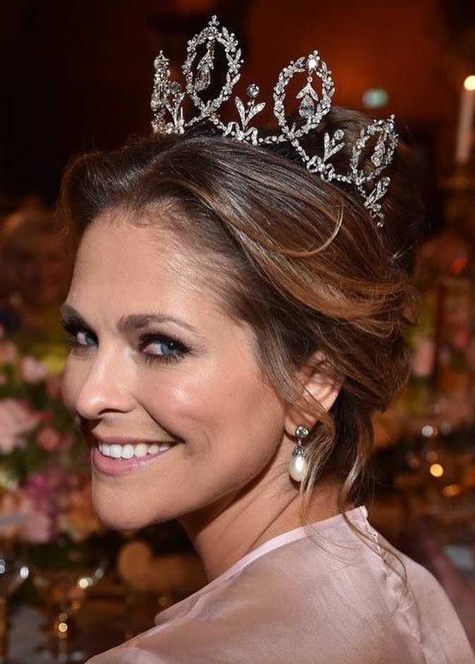 مجوهرات ملكية تقاسمتها سيدات العائلات الملكية مع بناتهن