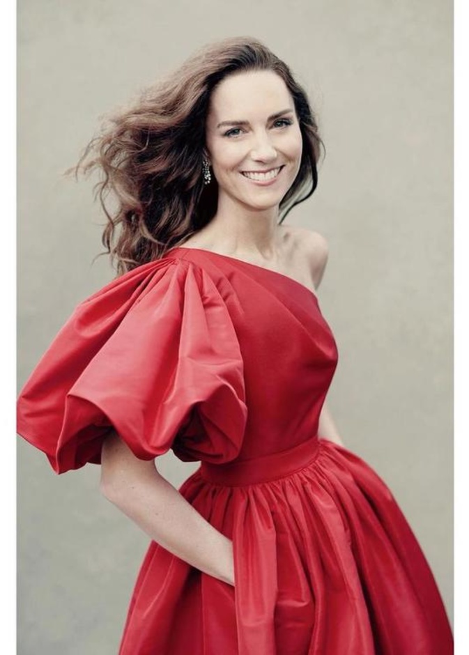 ستًعرض صورة كيت ميدلتون التي ترتدي فيها الفستان الأحمر في متحف واردلو بجامعة سانت أندروز