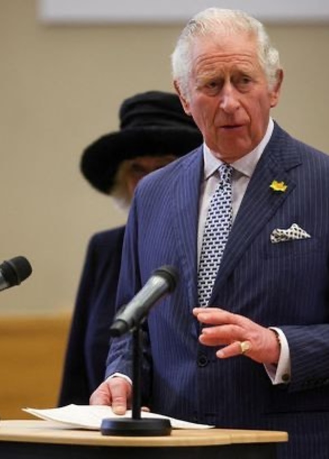 الأمير تشارلز يكشف عن آخر تطورات الحالة الصحية للملكة