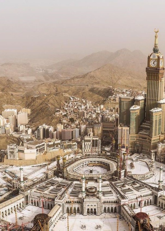 إقامة رمضانية في قلب مكة المكرمة