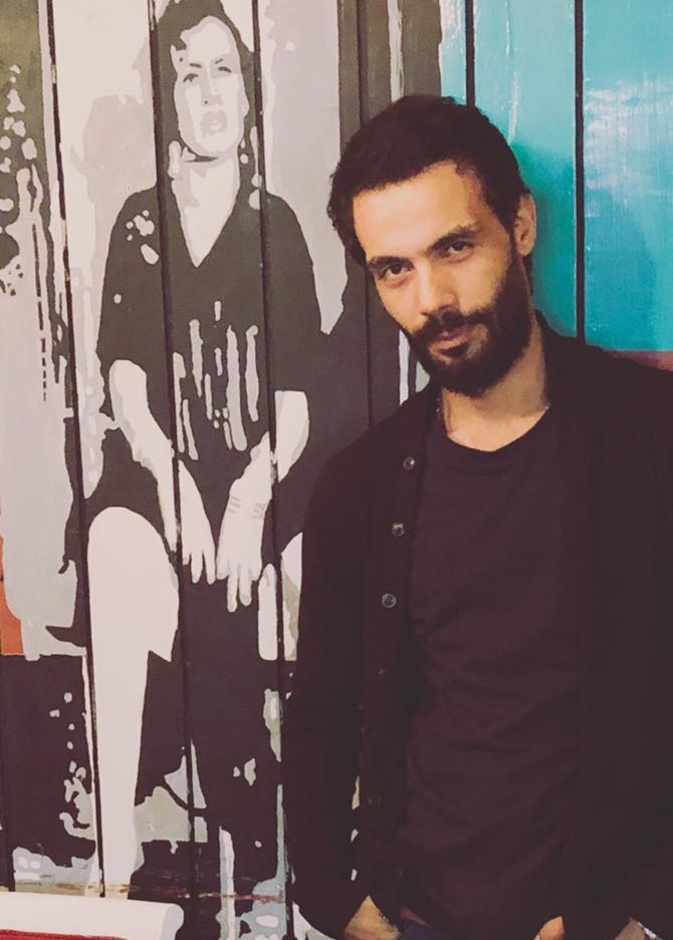 الفنان شريف إدريس