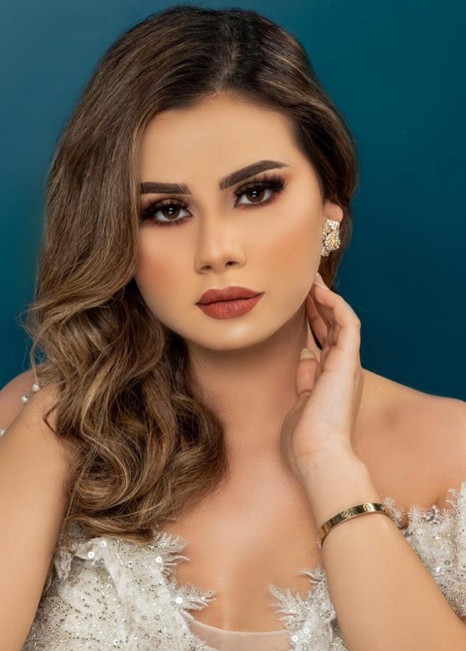 الإطلالات الجمالية لـ منة عرفة بعد انفصالها عن زوجها
