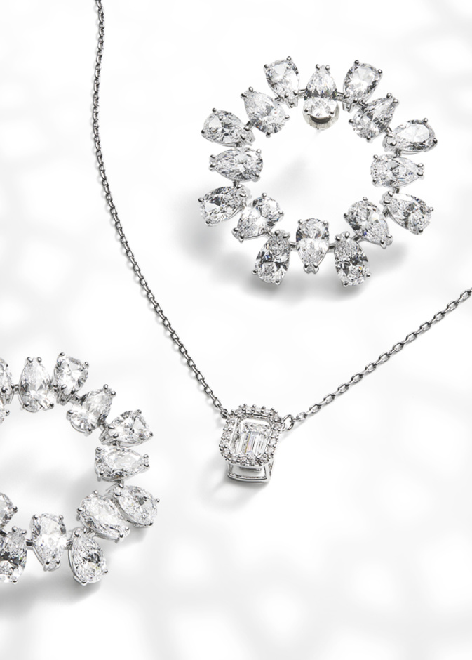 أحلام زاهية مع Swarovski لشهر رمضان هذا العام