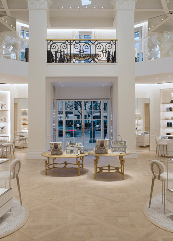 "30 مونتان" ‎ 30Montaigne: إعادة تصميم حلم "ديور"