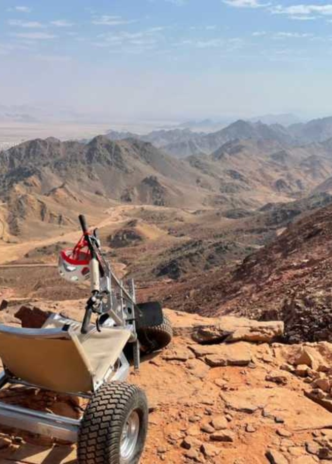 العلا "جرافيتي كارت".. سحر المغامرة في أحضان جبال العلا