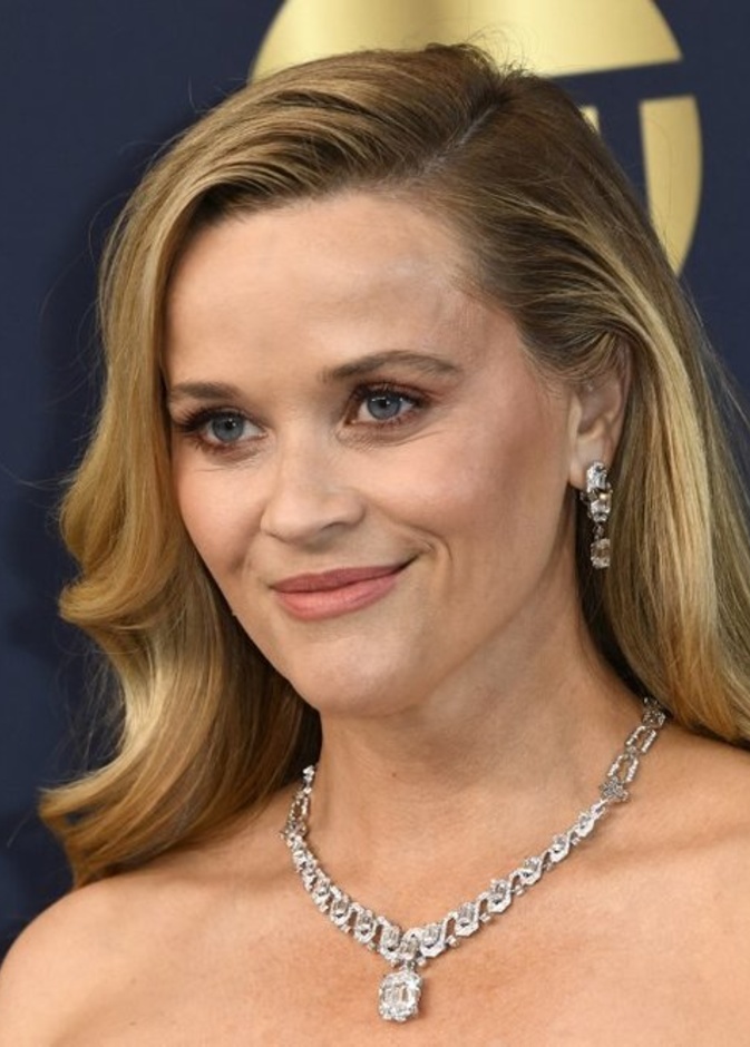 النجمة Reese Witherspoon