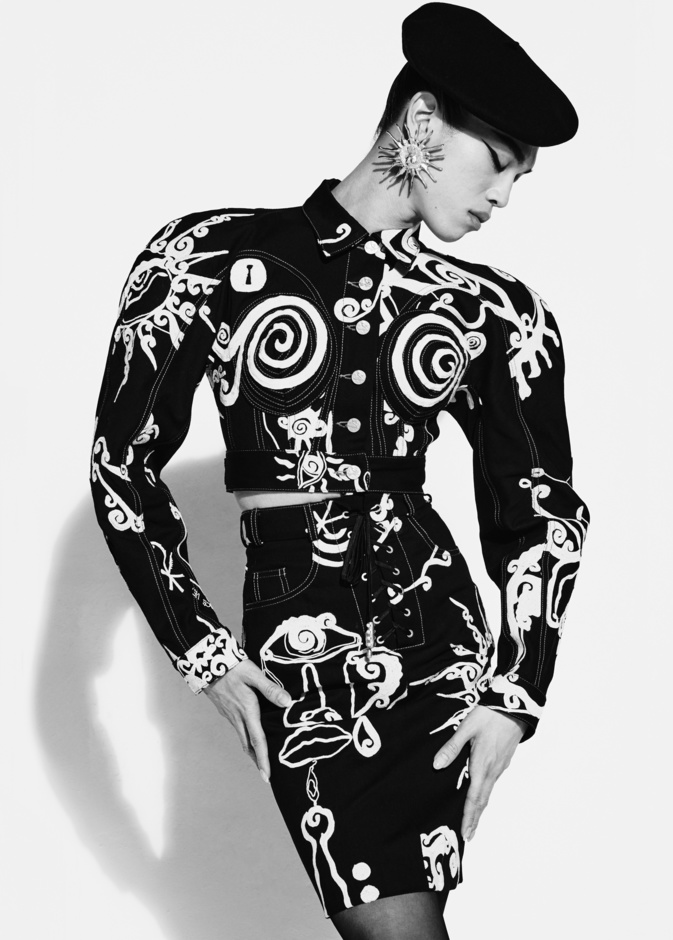 عرض أزياء مجموعة Schiaparelli لموسم خريف وشتاء 2022 في باريس