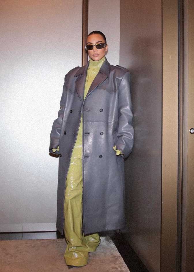 إطلالات كيم كارداشيان