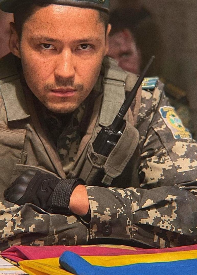 وفاة الممثل الأوكراني باشا لي Pasha Lee أثناء الدفاع عن بلده ضد الغزو الروسي
