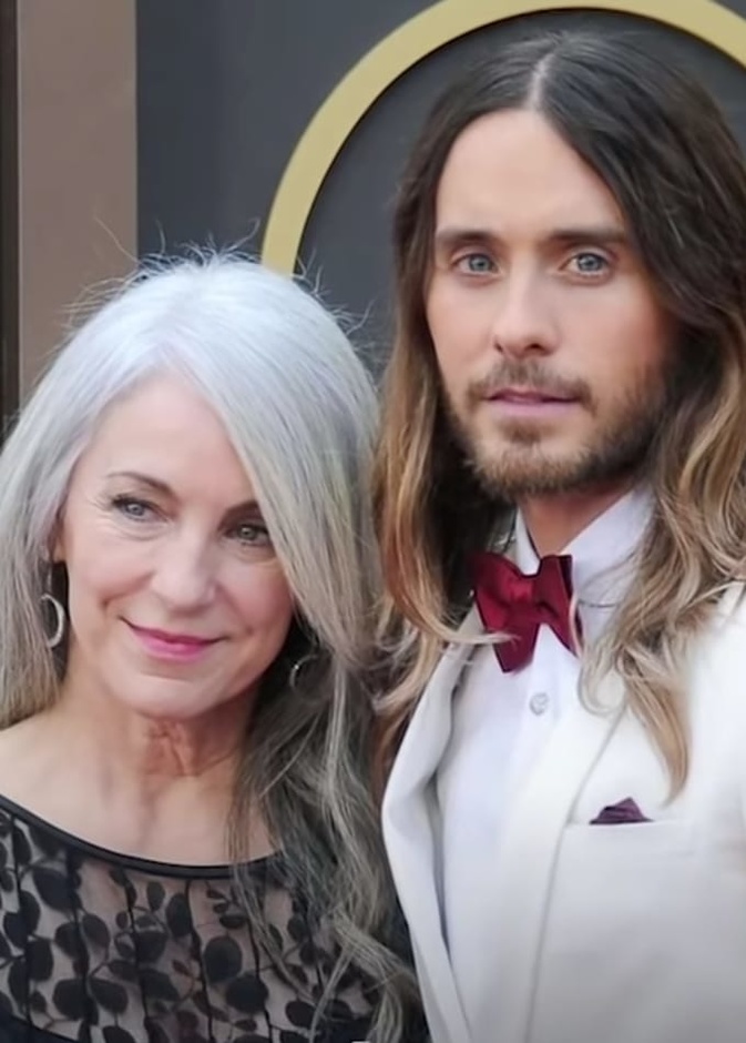 المشاهير الأجانب مع أمهاتهم