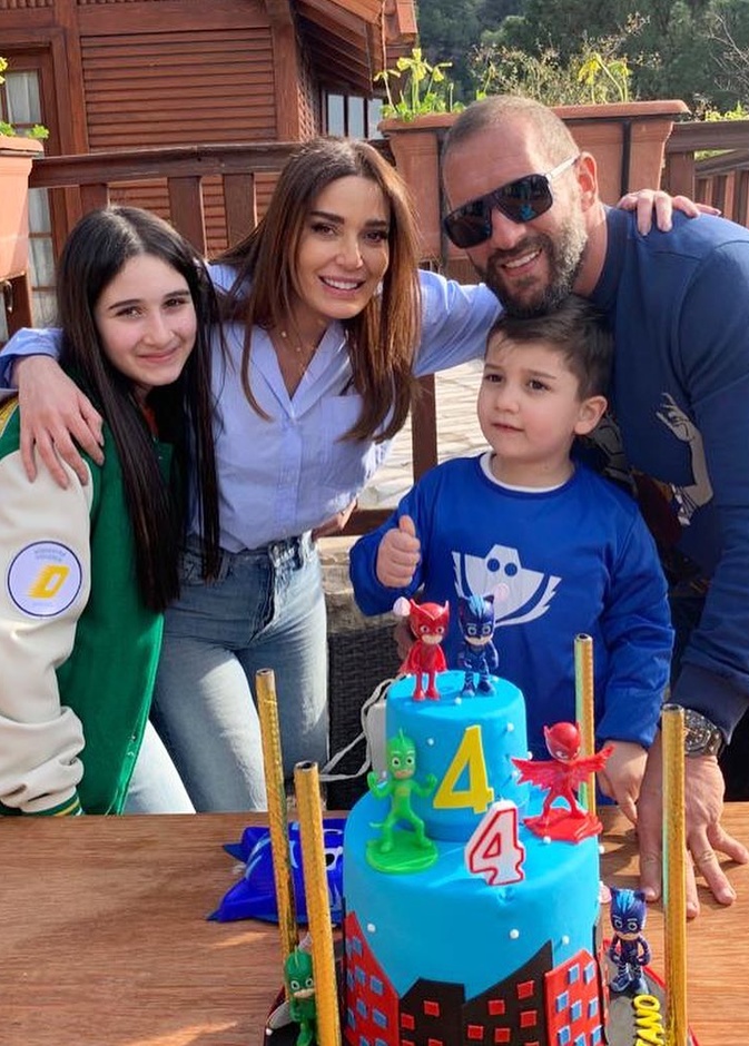 سيرين عبد النور وأسرتها