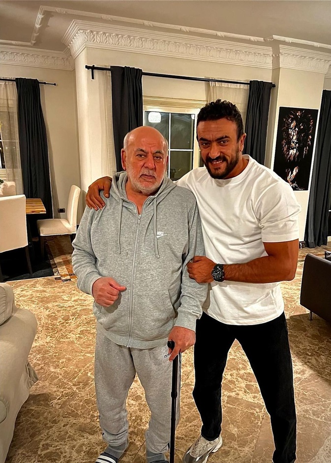 أحمد العوضي ووالده