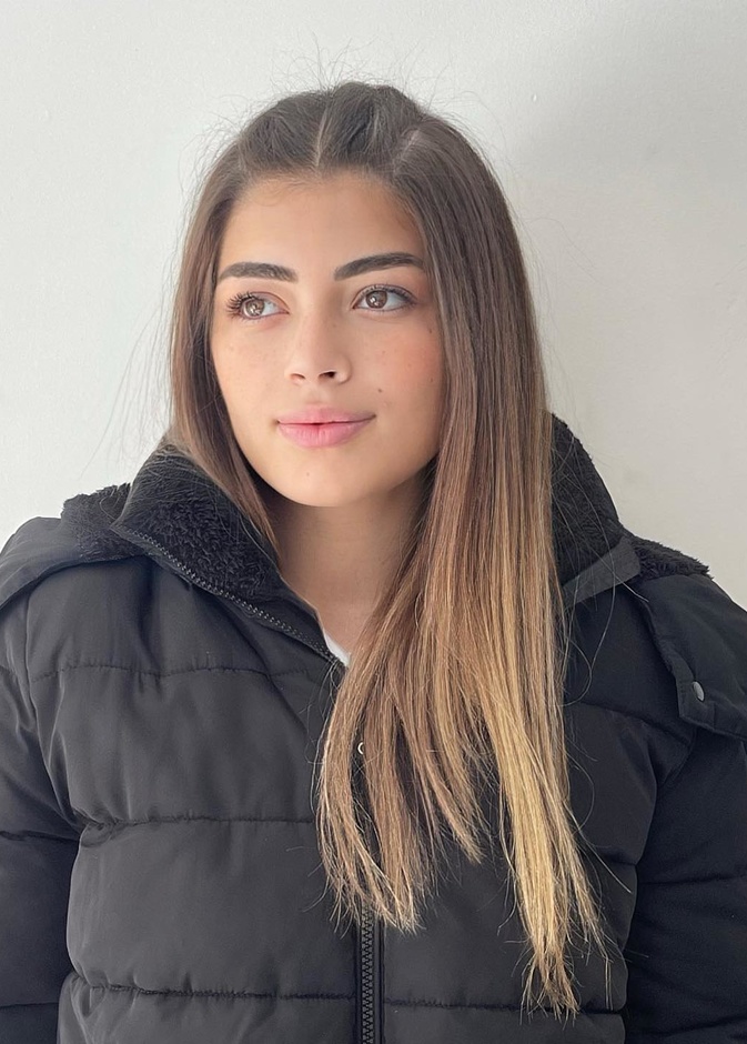 ليلى احمد زاهر 