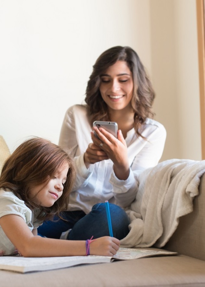 المجتمعات الرقمية: مصدر موثوق ومرجع للأمهات