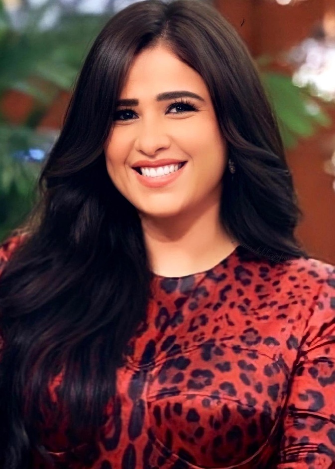 ياسمين عبد العزيز 