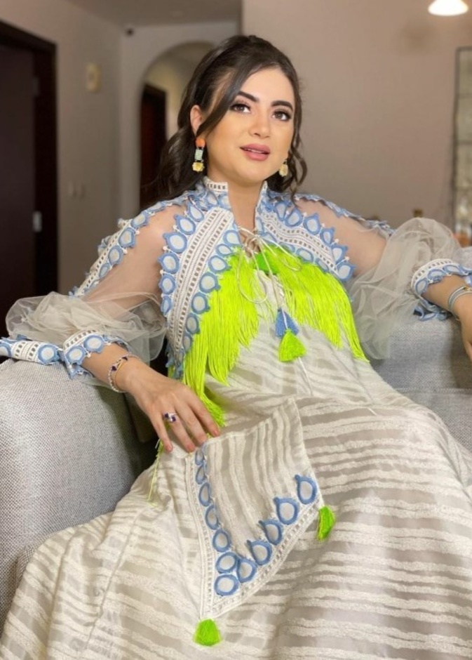 إطلالات رمضانية أنيقة للشابات من وحي المذيعة السعودية دانية شافعي