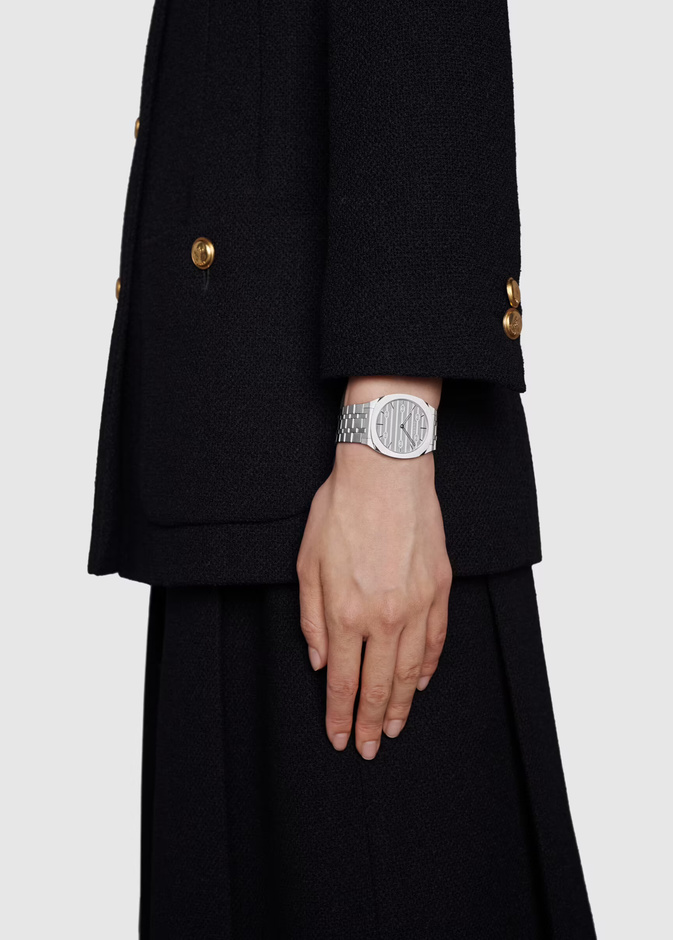 تصاميم ساعات نسائية رياضية تضيف الأناقة إلى إطلالاتك