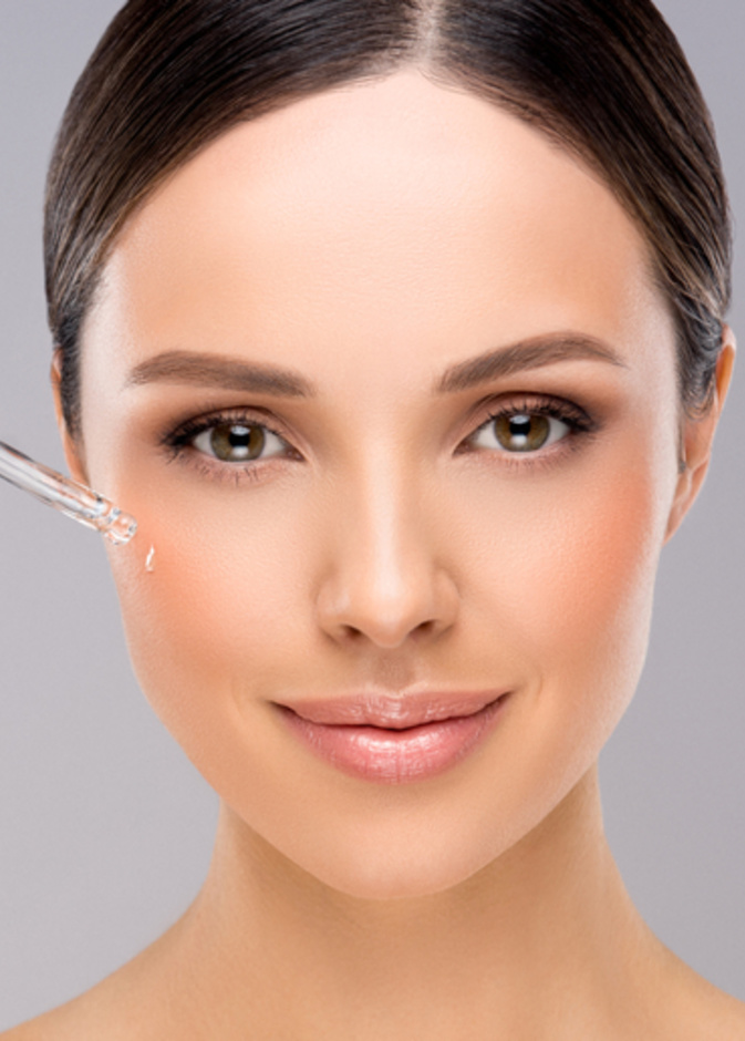 فوائد استخدام التونر والسيروم يومياً على البشرة في رمضان 2022