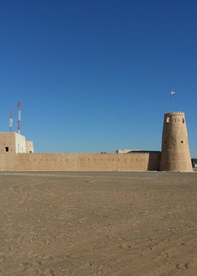  قلعة فلج المعلا - المصدر @s818a.