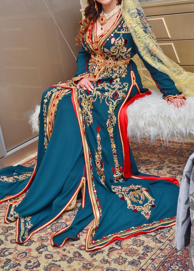 كيف تكونين أنيقة في السهرات الرمضانية