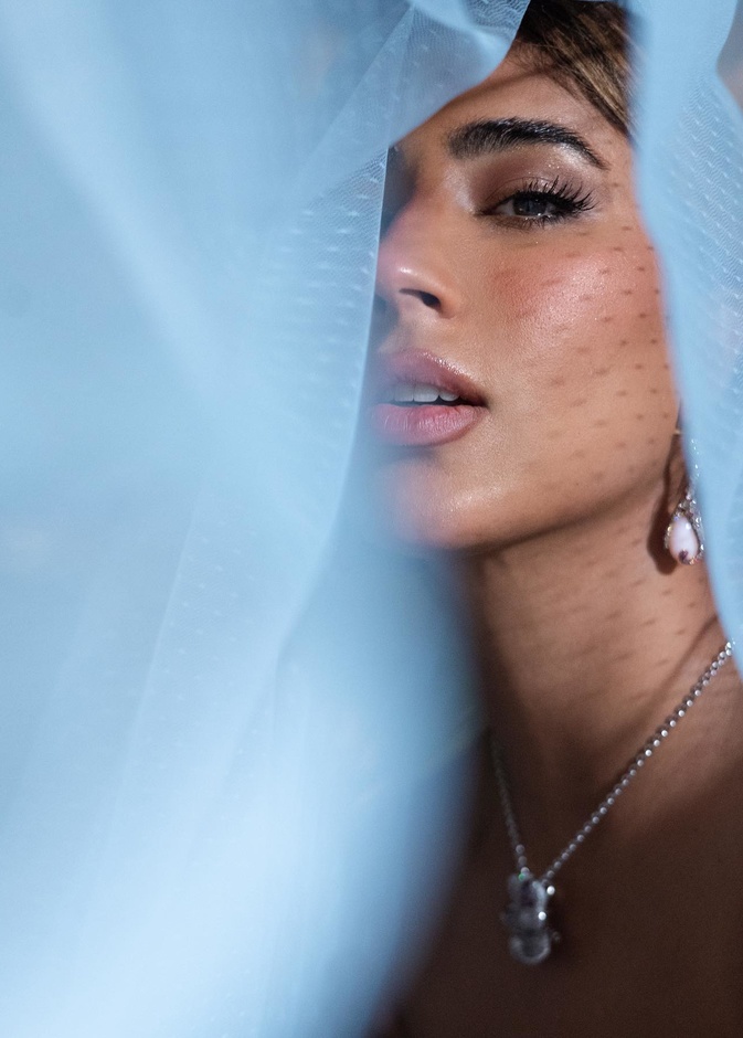 ليلى عبد الله بمجوهرات The Diamond Gallery Jewellery