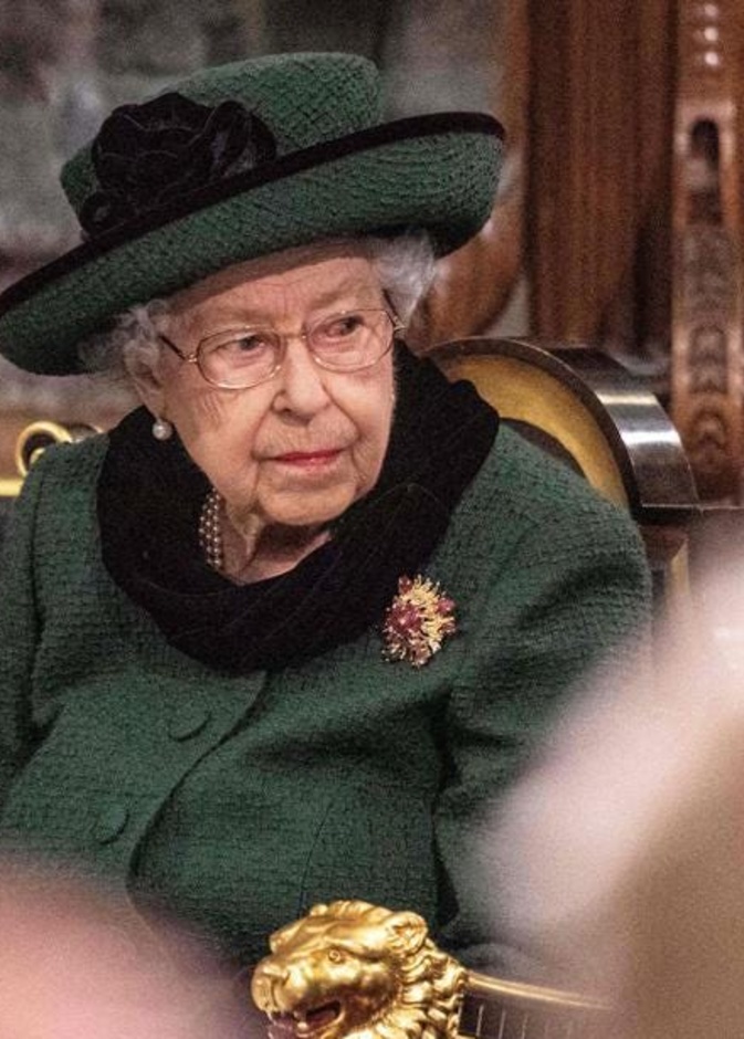 ملكة بريطانيا لن احضر مناسبات عامة أو رسمية بمفردها بسبب مشكلاتها الصحية