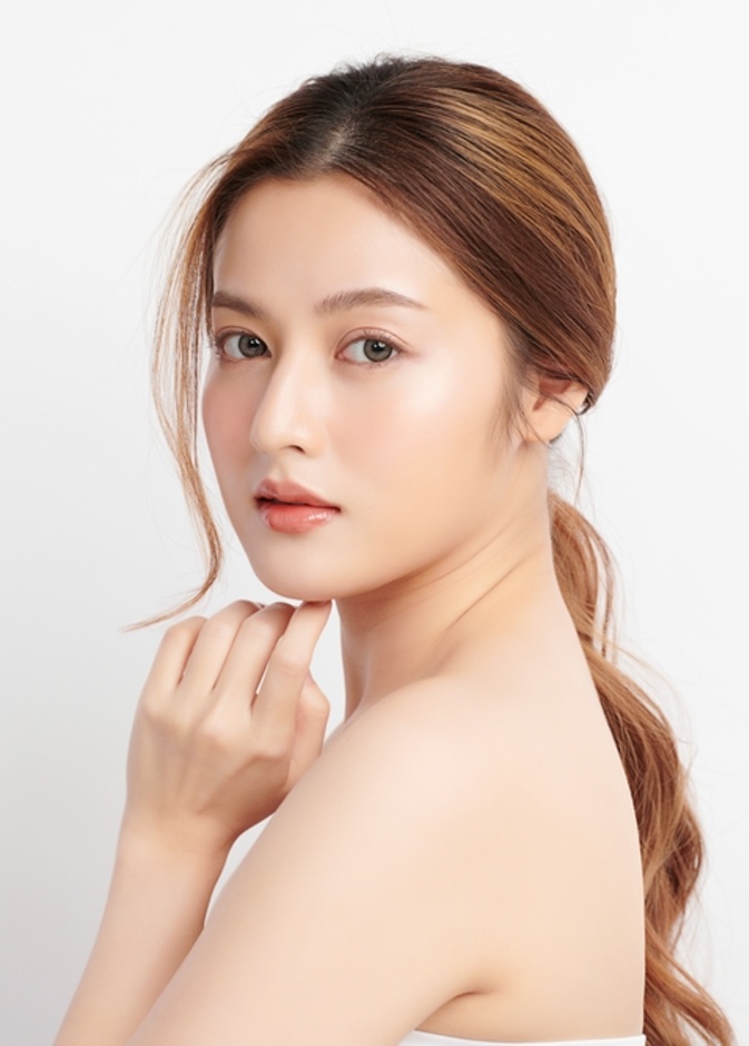 تقشير الجسم بالليزر تساعد في تحسين مشاكل الجلد المختلفة