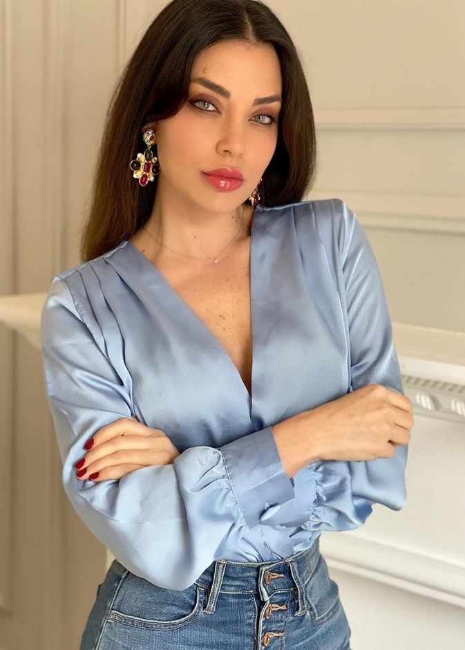 إطلالة دوجا حجازي بلوك كاجوال شيك ساحر ومميّز