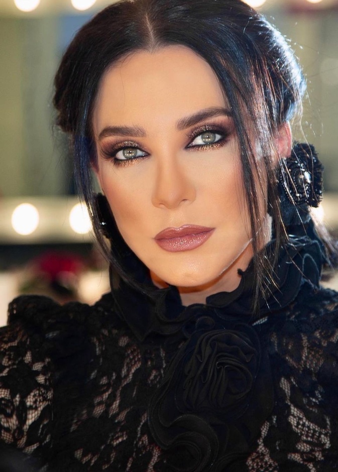أحدث إطلالات سلاف فواخرجي الجمالية بعد إعلان طلاقها
