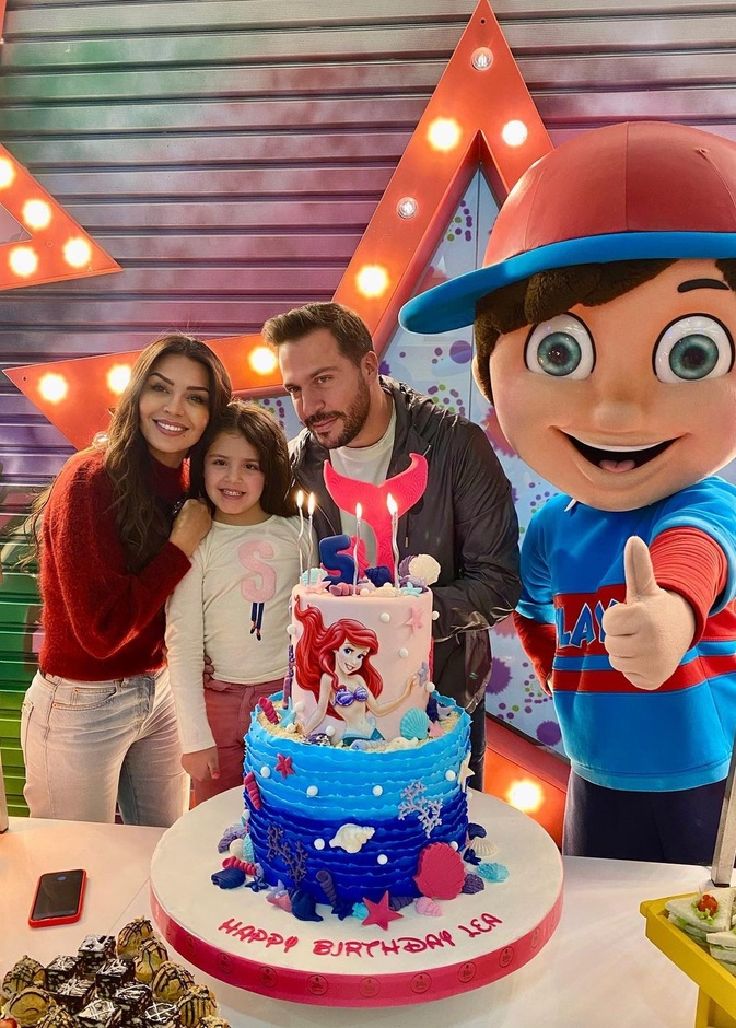 صور أمل بوشوشة تحتفل بعيد ميلاد ابنتها "ليا" بأجواء فخمة ..شاهدوا جمال الطفلة