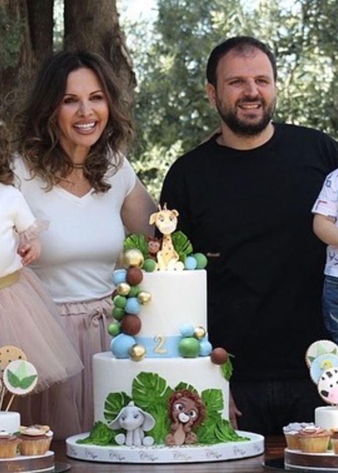 جومانة بو عيد تحتفل بعيد ميلاد طفليها التوأم