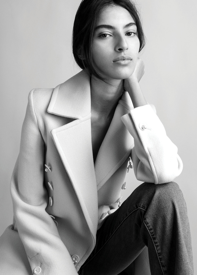 محاور المشاهير عدنان الكاتب يحاور الشابة السعودية أميرة الزهير 