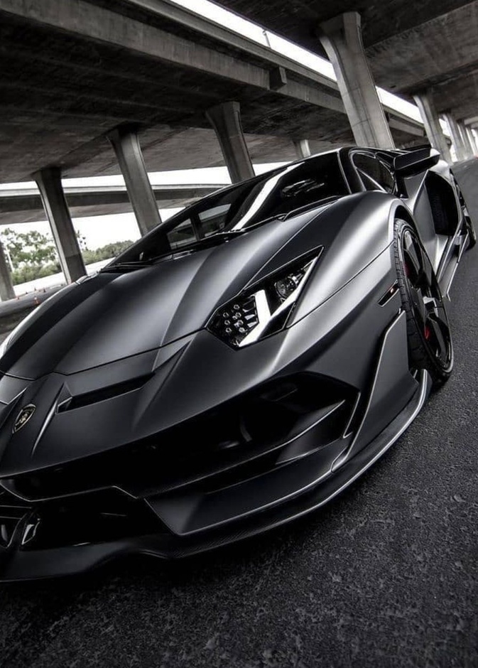 لامبورغيني تودع Aventador بإصدار خاص