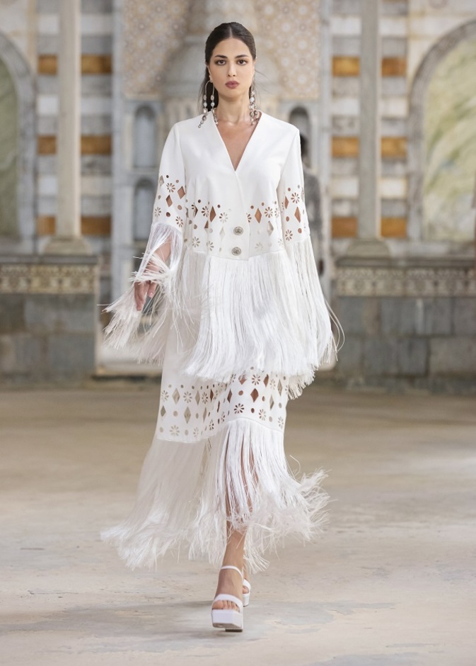 إطلالات مميّزة باللّون الأبيض بأسلوب George Hobeika الأنيق