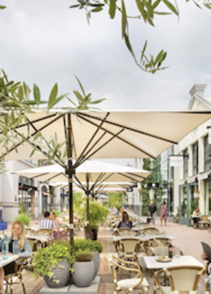 بيستر فيلج توفر لعملائها فرصة زيارة أبرز وجهات التسوق الأوروبية الفاخرة