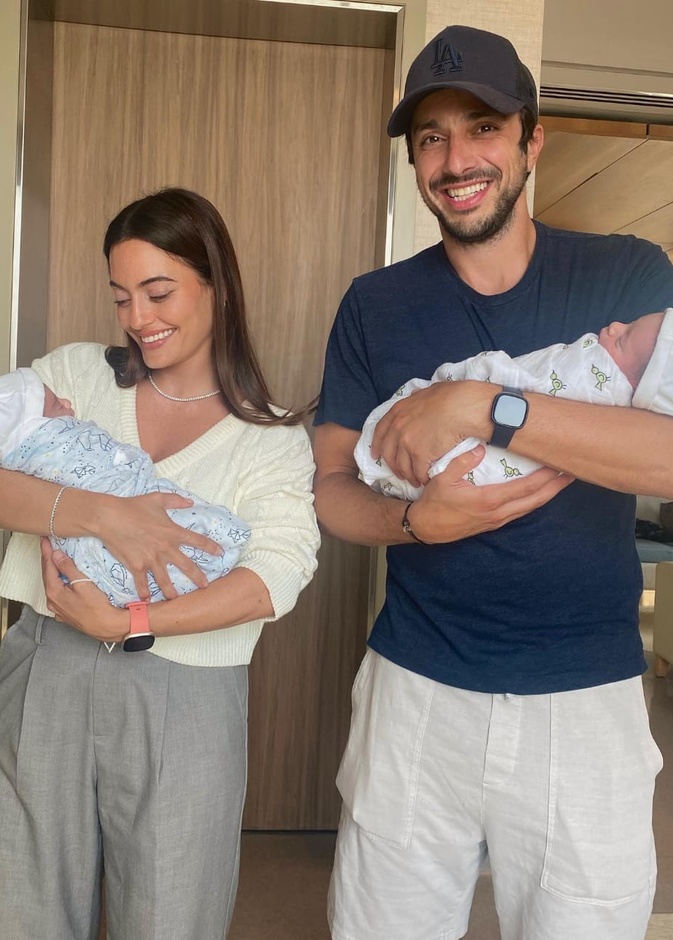 كارن وازن تحتفل بولادة التوأم الثاني لشقيقتها جيسيكا