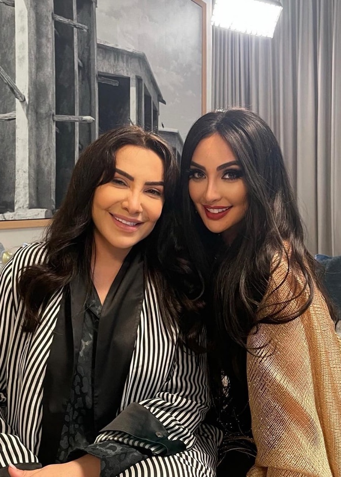 نور الغندور وهدى حسين