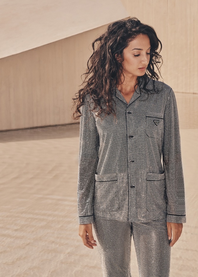 إطلالتك الرمضانية الراقية بتوقيع "برادا" PRADA